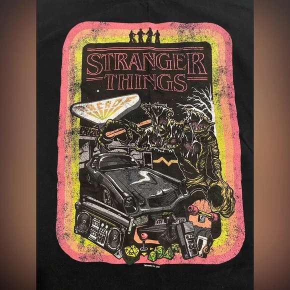 Stranger Things graphic t shirt size medium - Picture 2 of 3